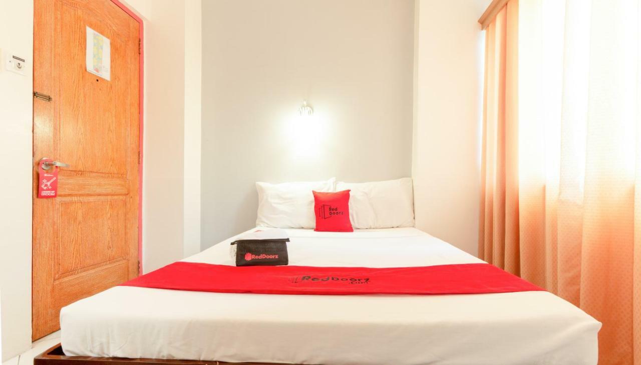 RedDoorz @ Paterno Street Tacloban Hotel Buitenkant foto